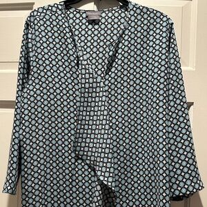 Van Heusen women's large multi-color 100% polyester blouse.